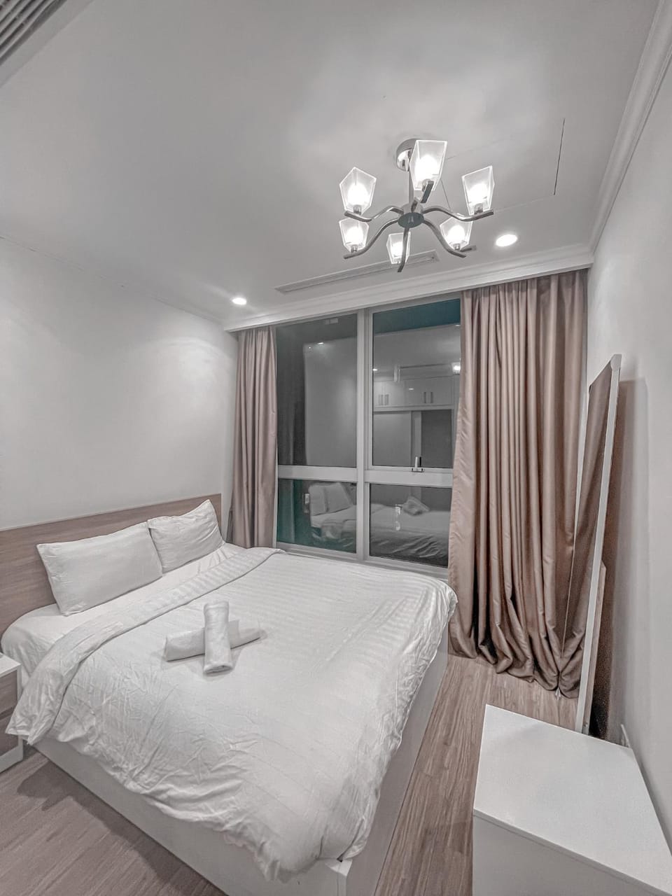 2 bedrooms Vinhome Central Park Apartment in Ho Chi Minh City