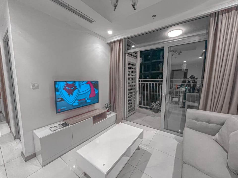 2 bedrooms Vinhome Central Park Apartment in Ho Chi Minh City
