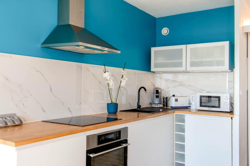 Coffee/tea facilities, Kitchen or kitchenette, minibar, pet friendly, stove, toaster