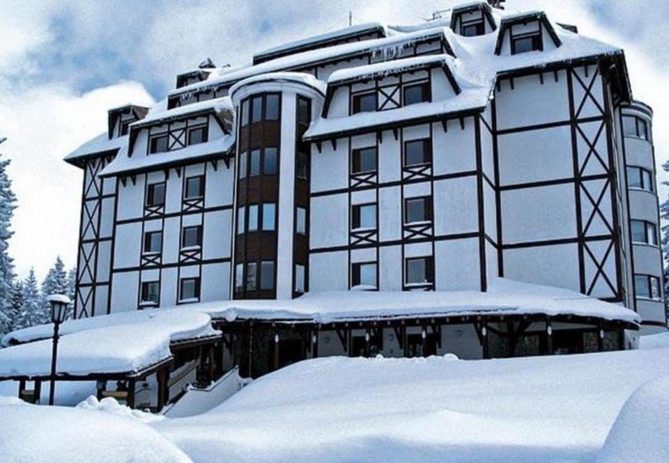 Property building, Winter