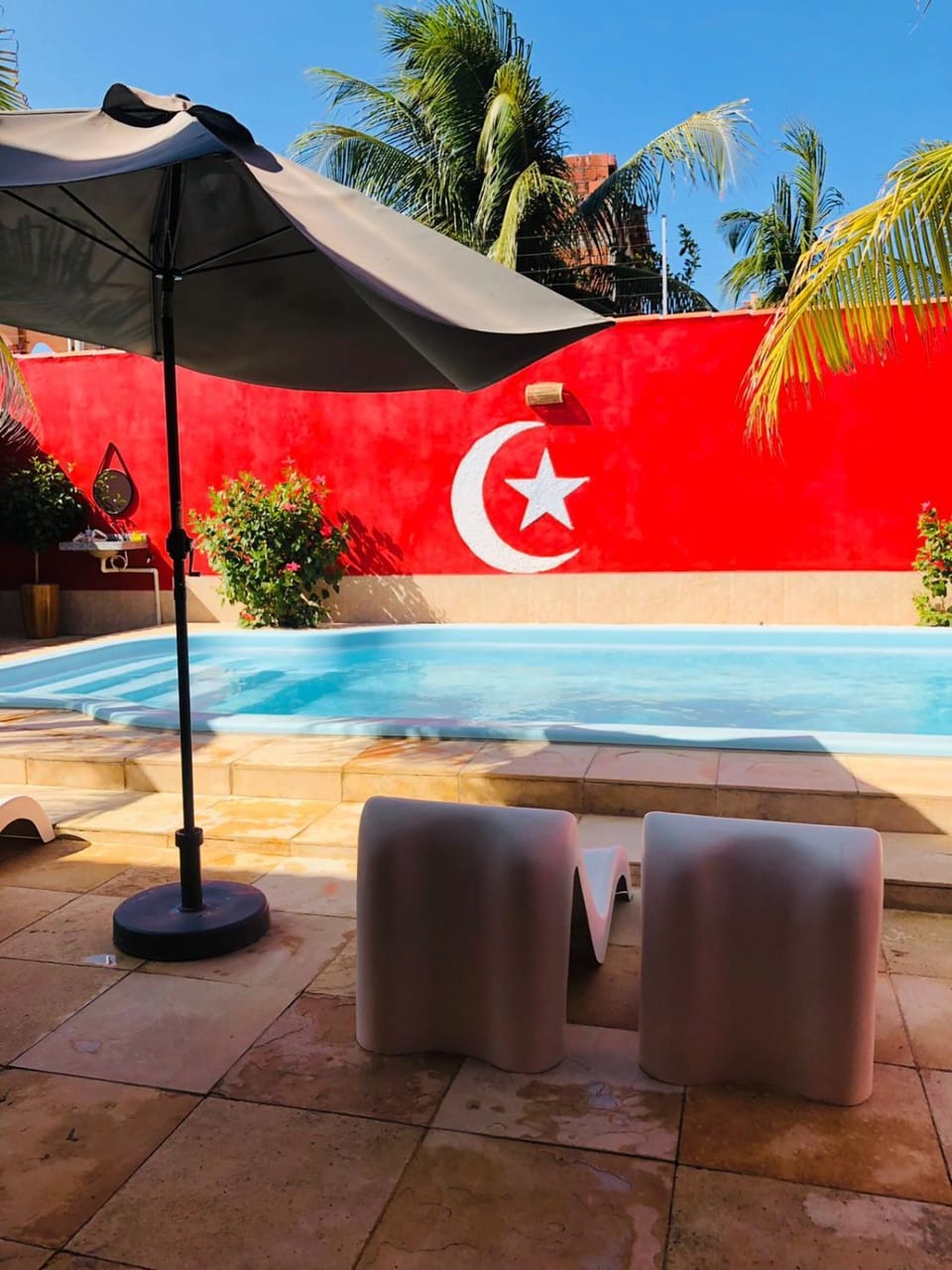 Pool view, Swimming pool, sunbed