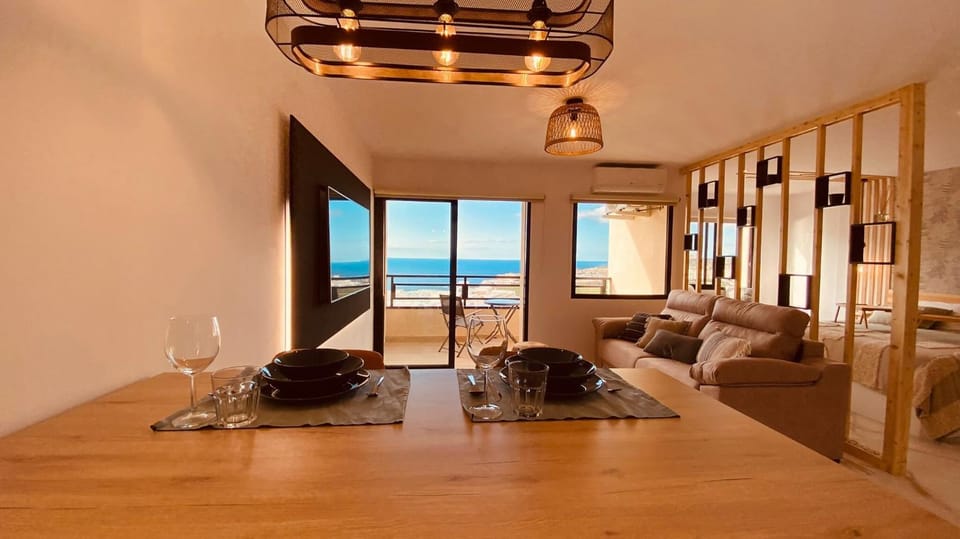 Living room, Dining area, Sea view
