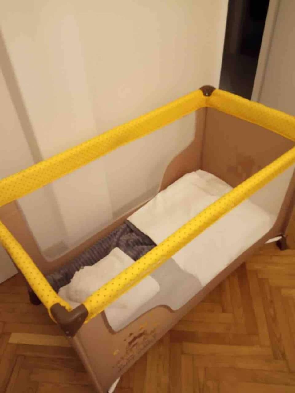 Cute full apt w/backyard in Paleo Faliro Apartment in South Athens