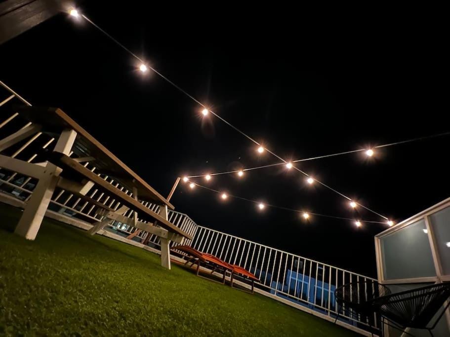 Night, Balcony/Terrace