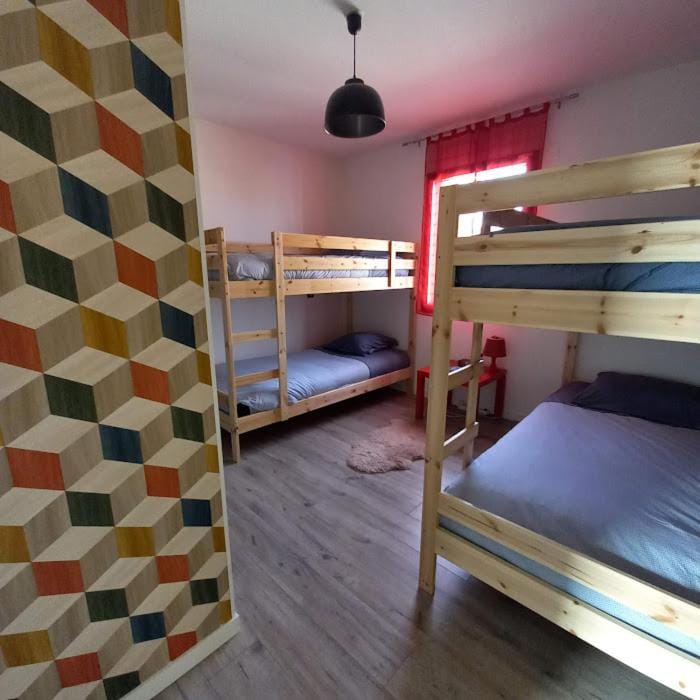 Photo of the whole room, bunk bed