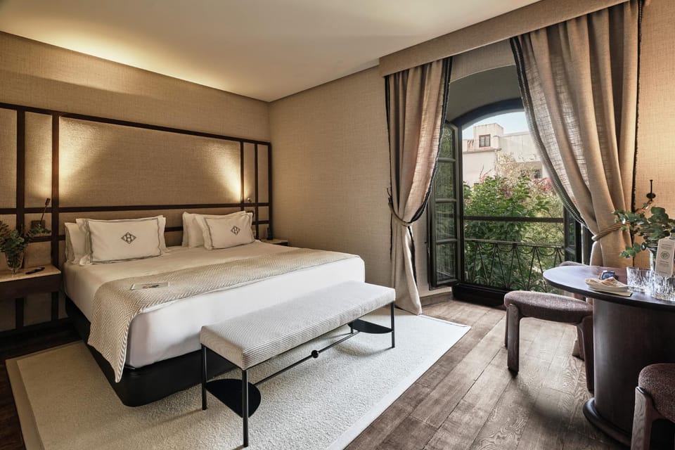 Bed, View (from property/room), Photo of the whole room, Bedroom