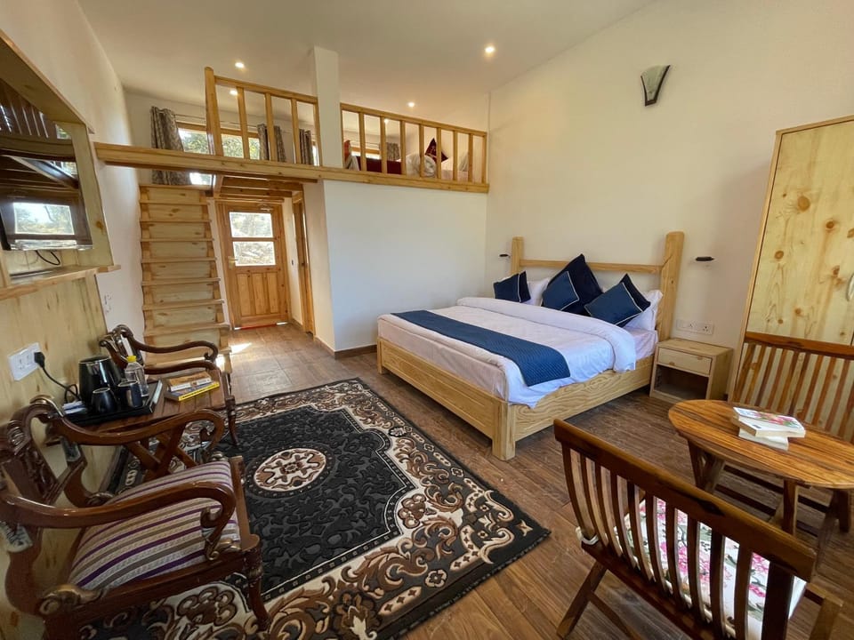 Bed, Living room, Photo of the whole room