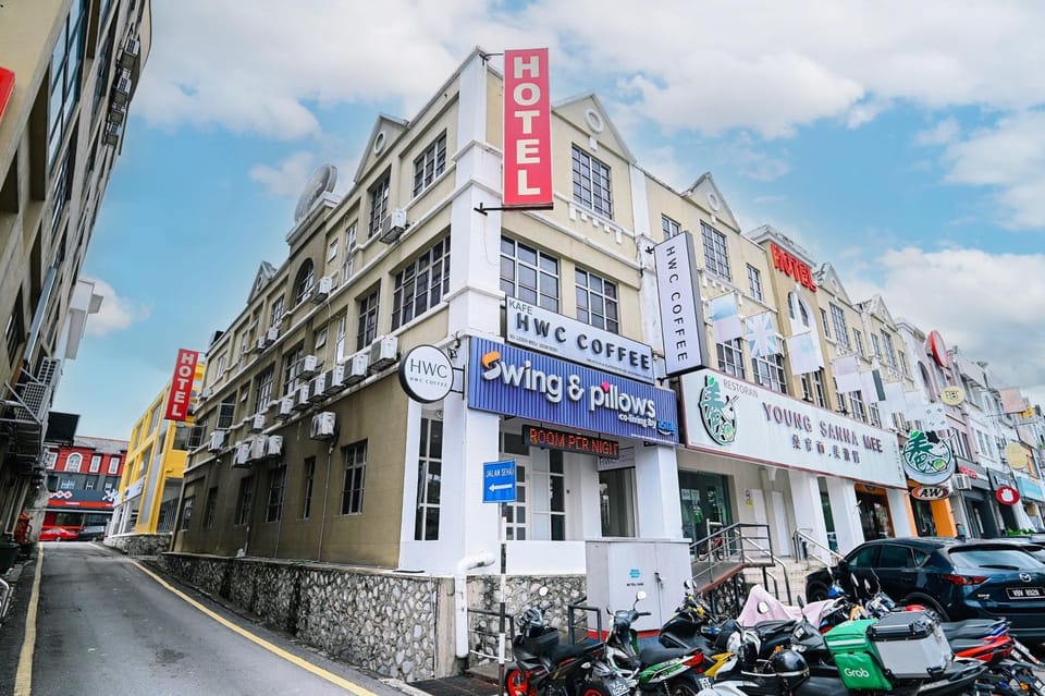 Property building, Day, Neighbourhood, Street view, Location