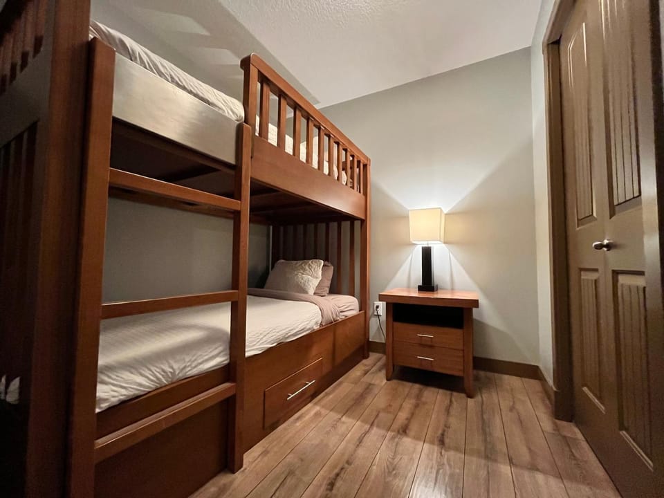 bunk bed