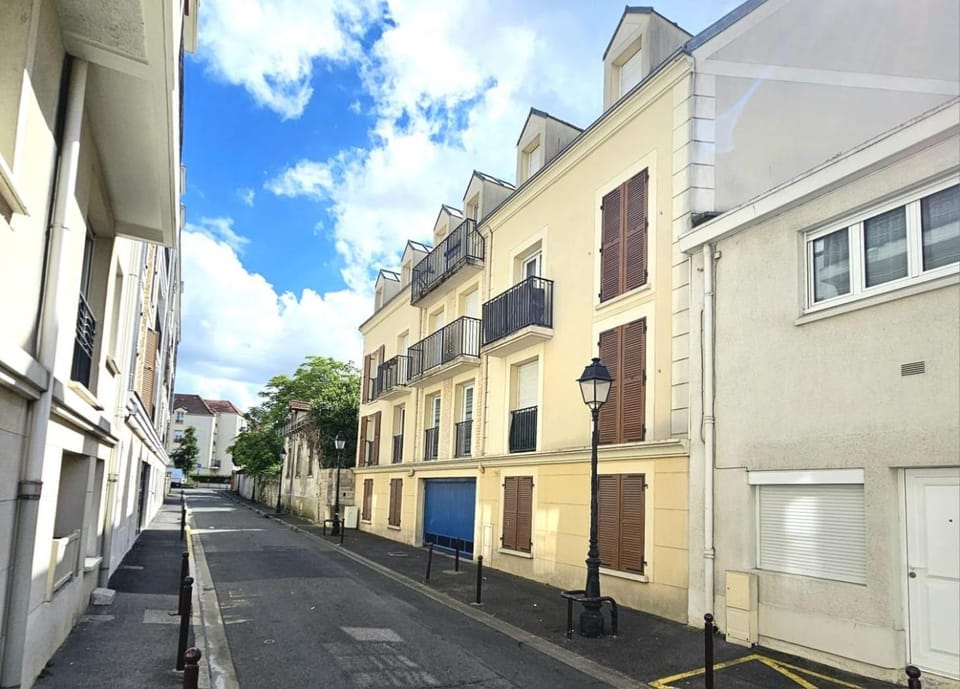 Property building, Balcony/Terrace