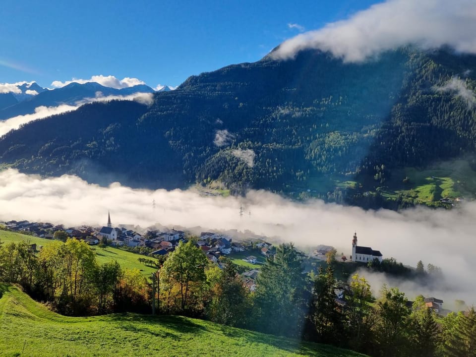 Nearby landmark, Natural landscape, Mountain view