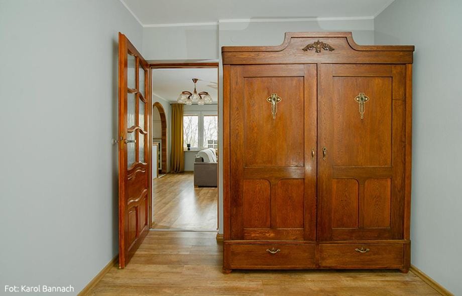 Bedroom, wardrobe
