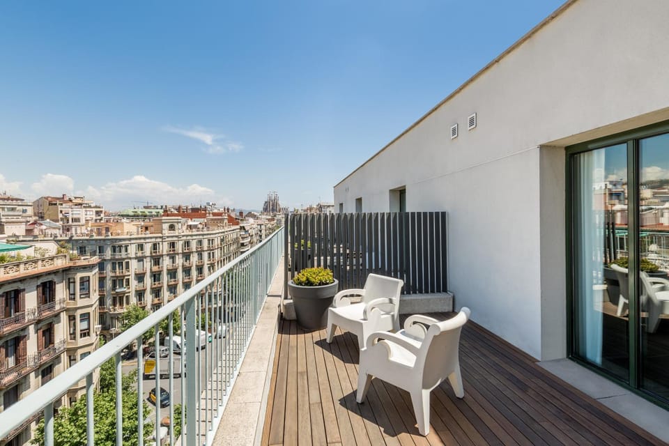 Day, View (from property/room), Balcony/Terrace, Seating area, City view