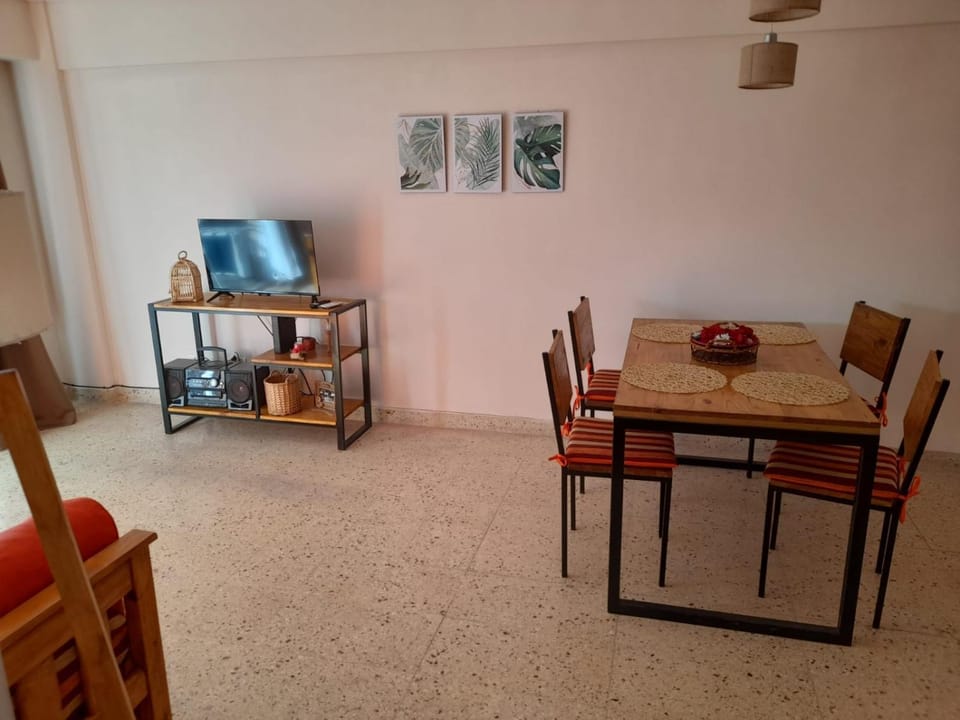 TV and multimedia, Dining area