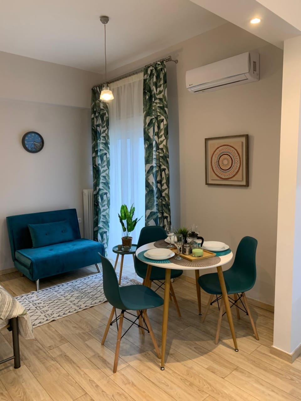 Living room, air conditioner