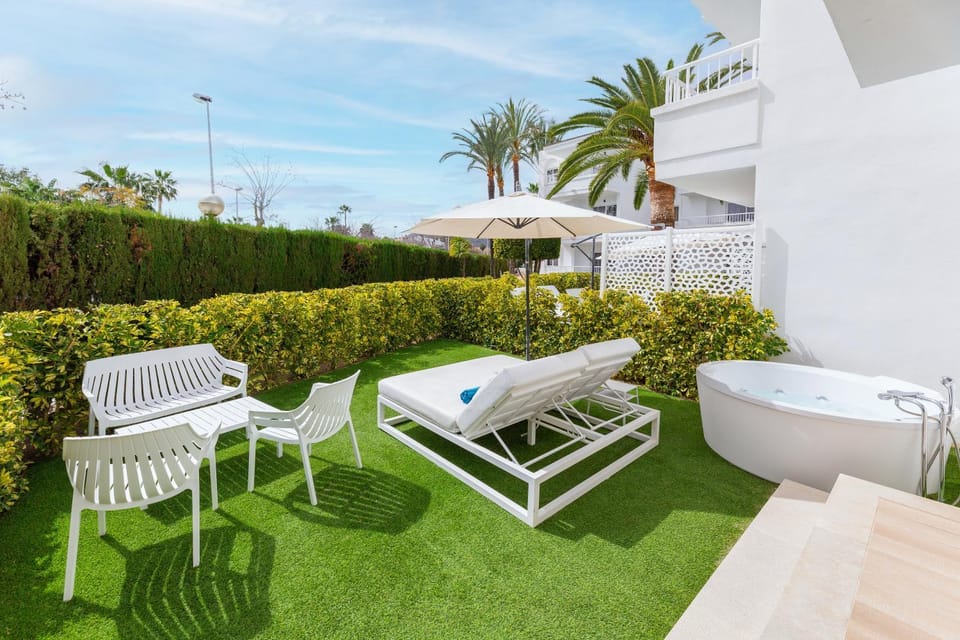 Palm Garden Apartment in Carretera d'Artà