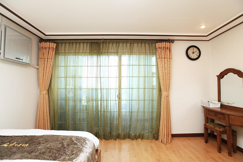 Sea View Country House in South Korea