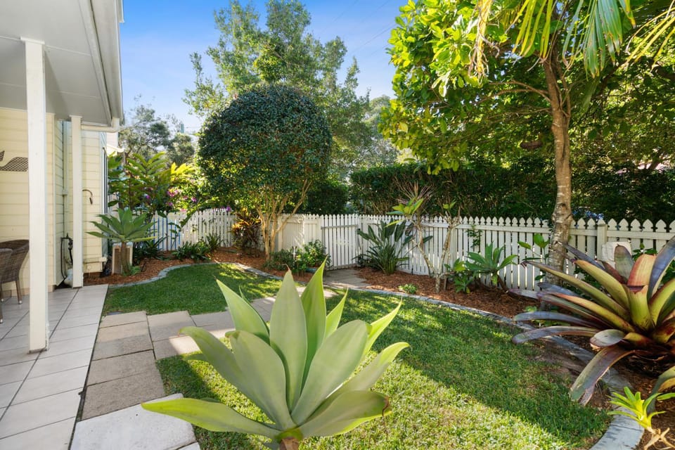 Garden, Garden view