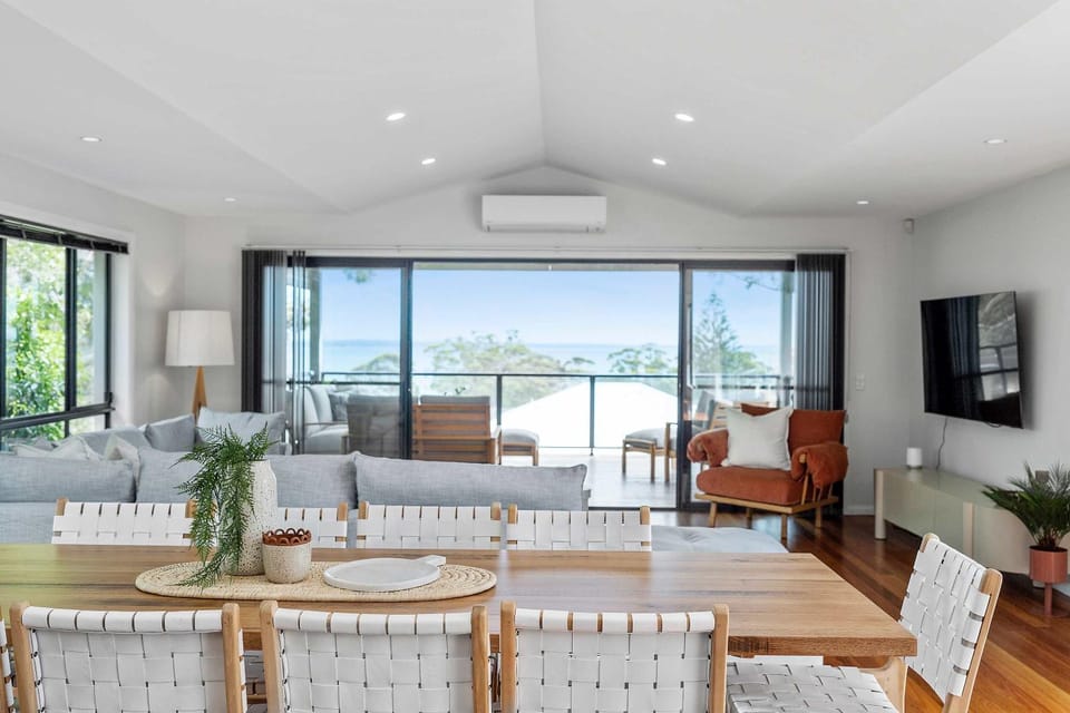 Indigo Views - renovated Vincentia beach house House in Vincentia