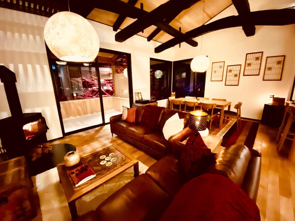 Skiing, Balcony/Terrace, Living room, Dining area, flat iron