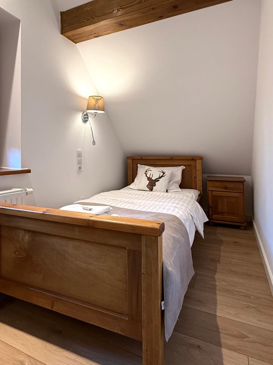 Bed, Other, Photo of the whole room, Bedroom