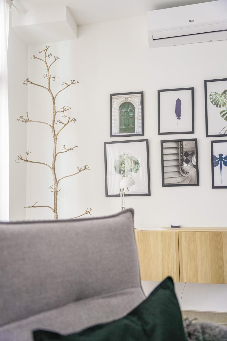 Living room, Decorative detail