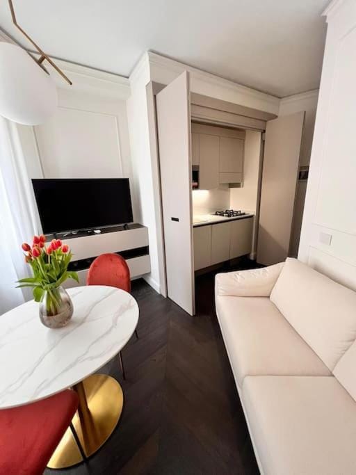 Elegante appartamento in zona Tortona-Solari Apartment in Milan