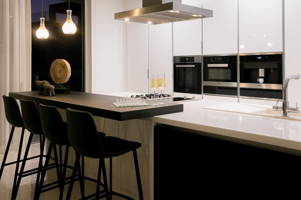 Coffee/tea facilities, Kitchen or kitchenette, minibar, pet friendly, stove