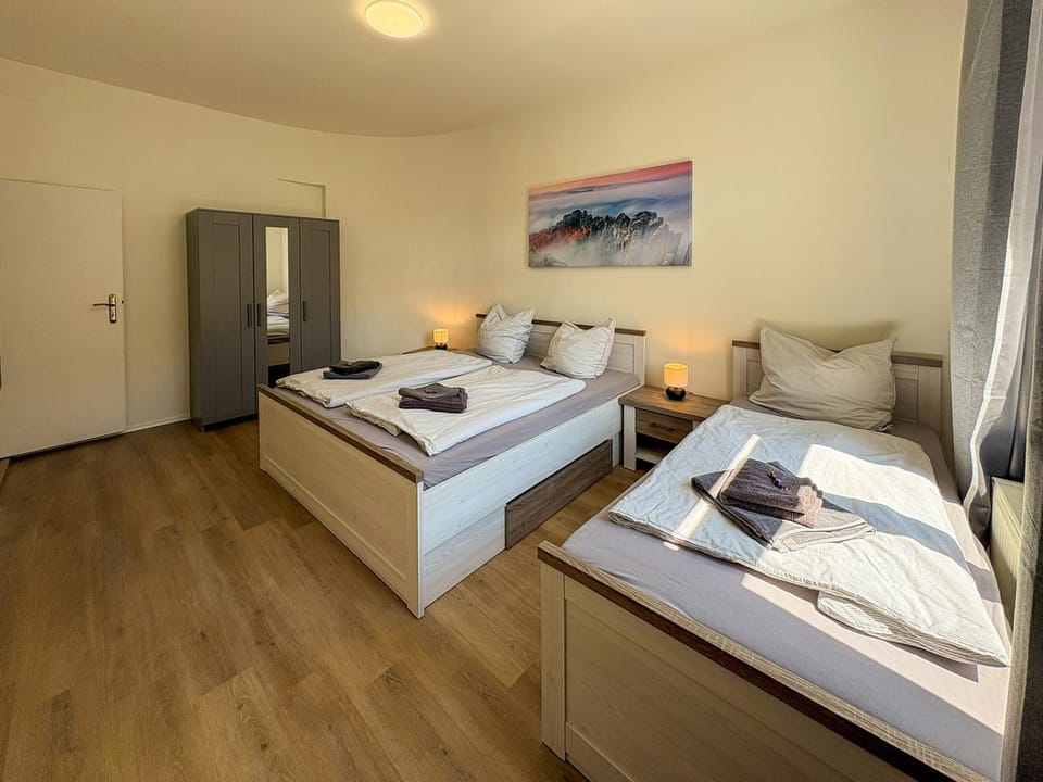 Bed, Photo of the whole room, Bedroom, wardrobe