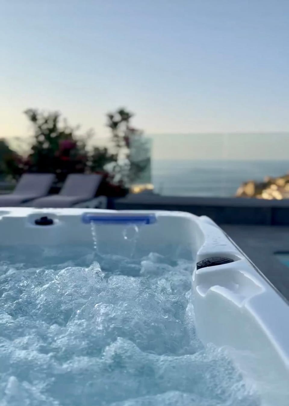 Hot Tub, Sea view