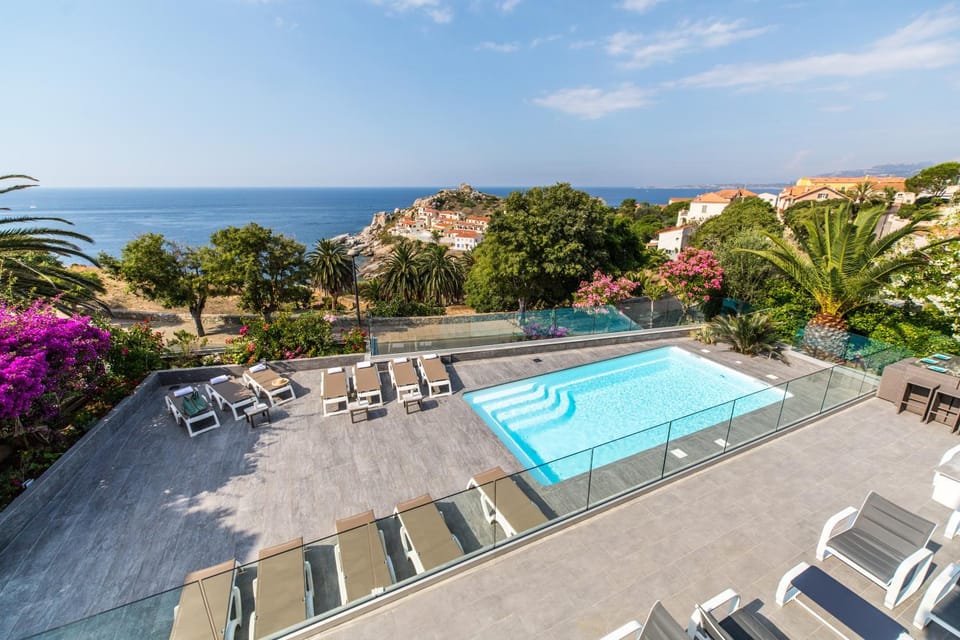 Pool view, Sea view, Swimming pool