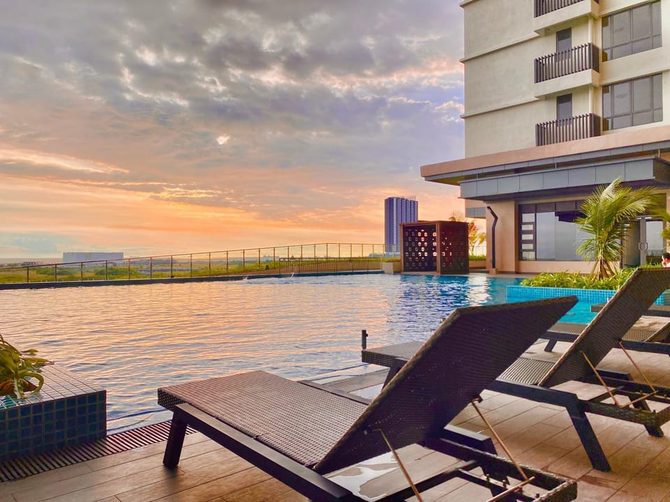 Patio, Day, Natural landscape, View (from property/room), Balcony/Terrace, Pool view, Swimming pool
