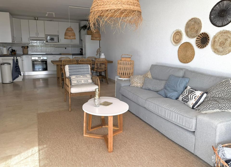 Puerto Alto 6-4 with stunning sea-view Apartment in Estepona