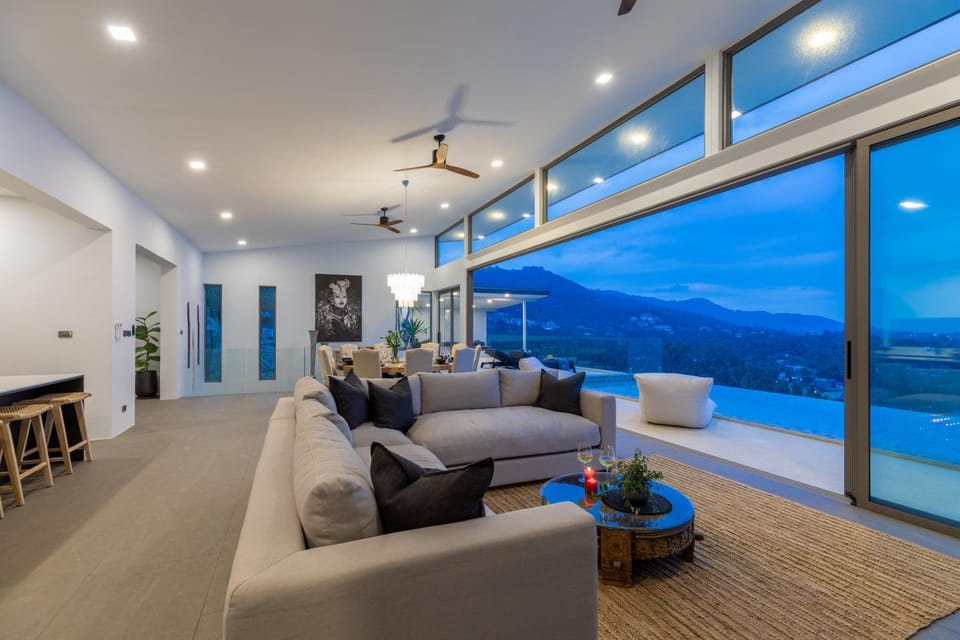 Living room, Sea view, Swimming pool