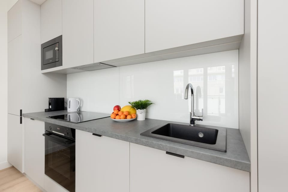 Kitchen or kitchenette, oven, stove