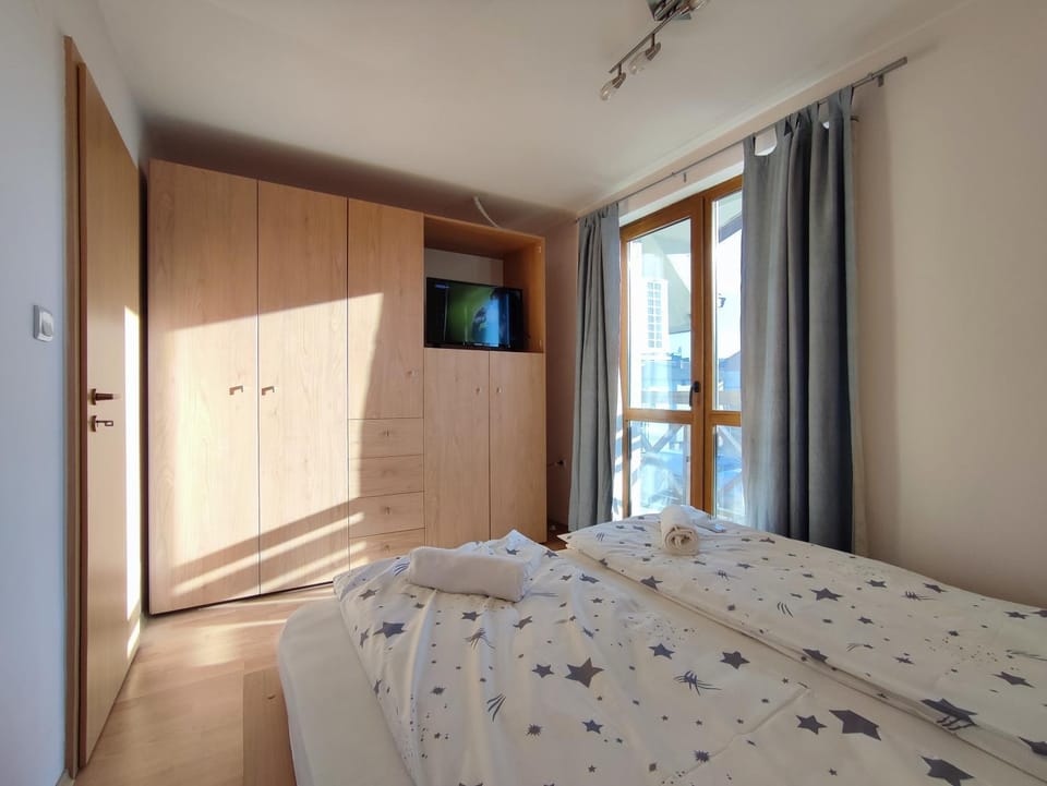 TV and multimedia, Bedroom