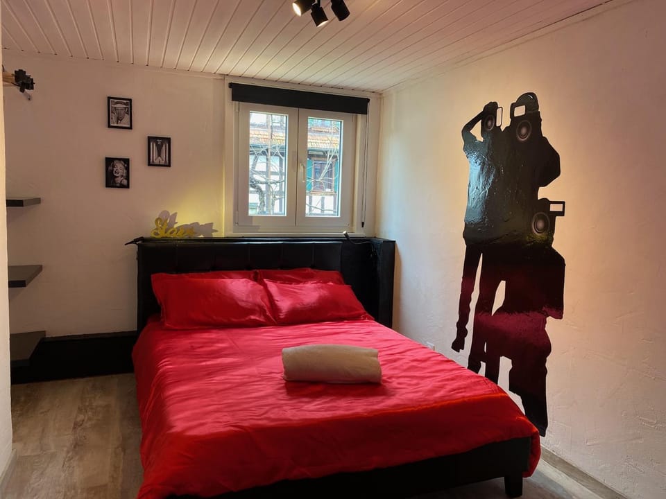 Bed, Bedroom