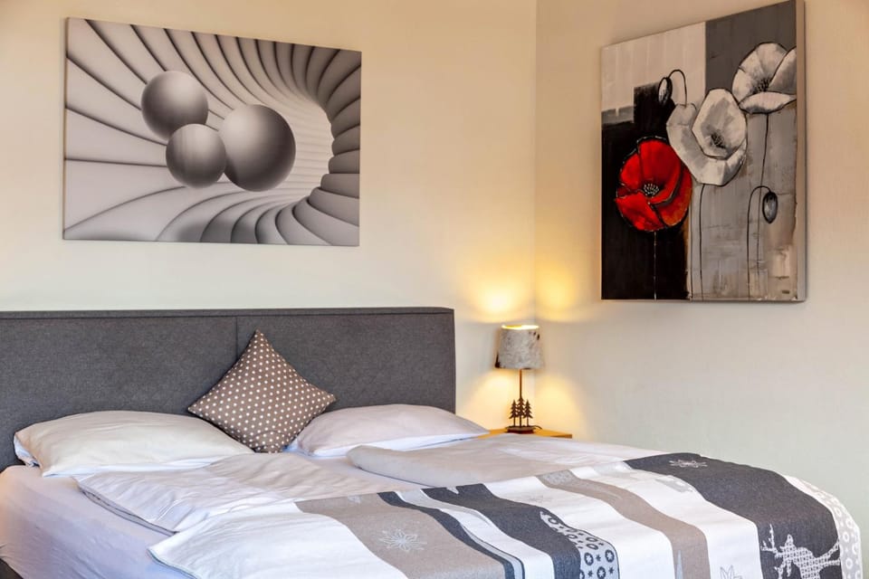 Living room, Bedroom