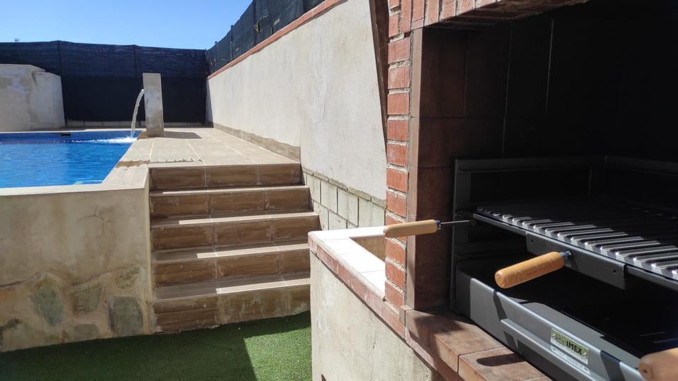 BBQ facilities, Pool view, Swimming pool