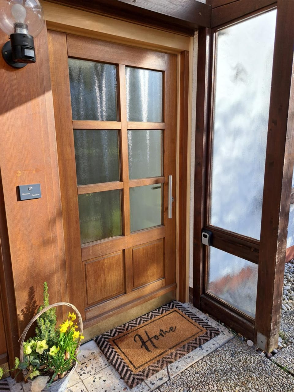 Facade/entrance