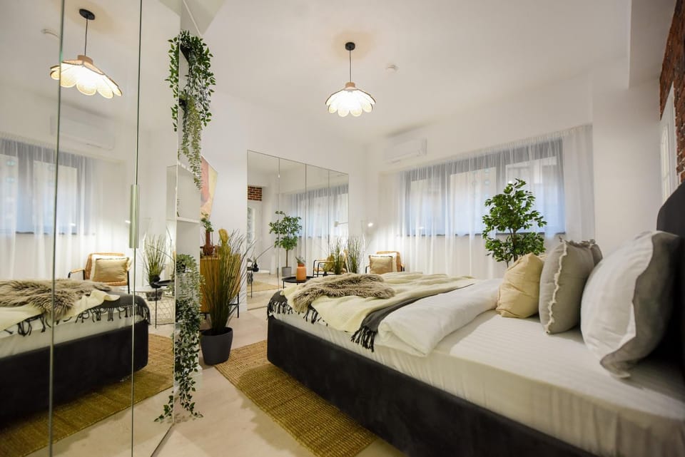 Bed, Photo of the whole room, Bedroom, wardrobe