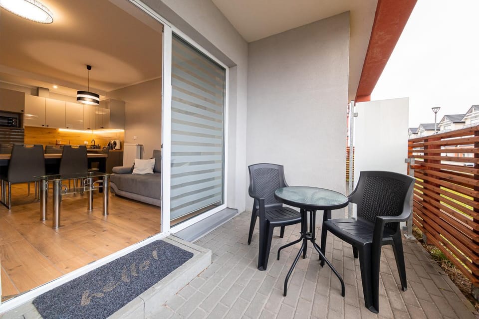 Patio, Balcony/Terrace, Kitchen or kitchenette, Living room, Seating area, Dining area