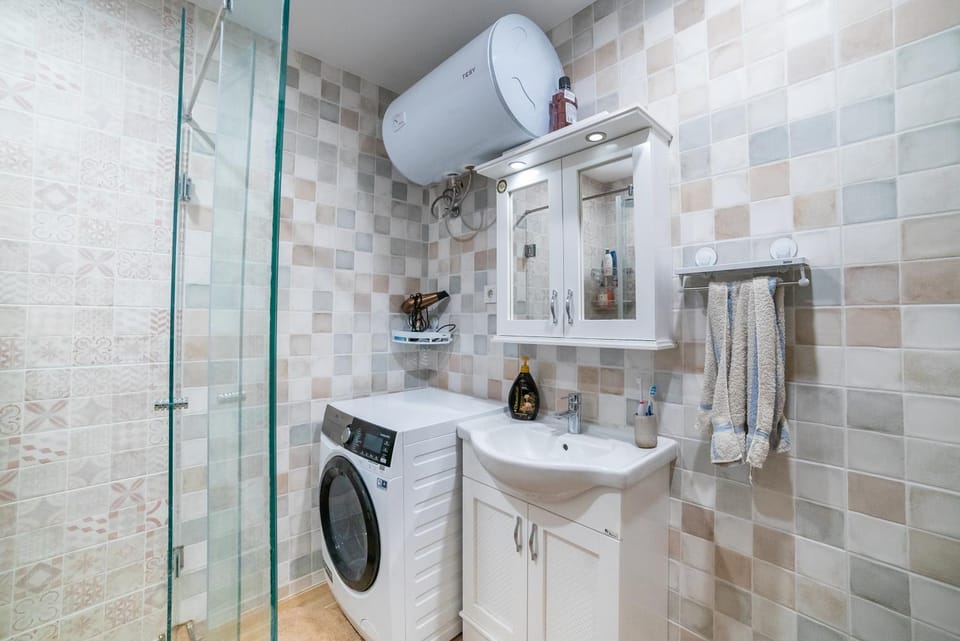 Bathroom, washing machine, dryer