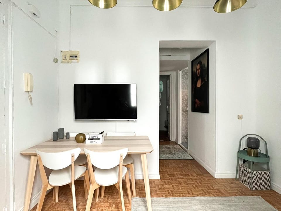 TV and multimedia, Dining area, hair dresser