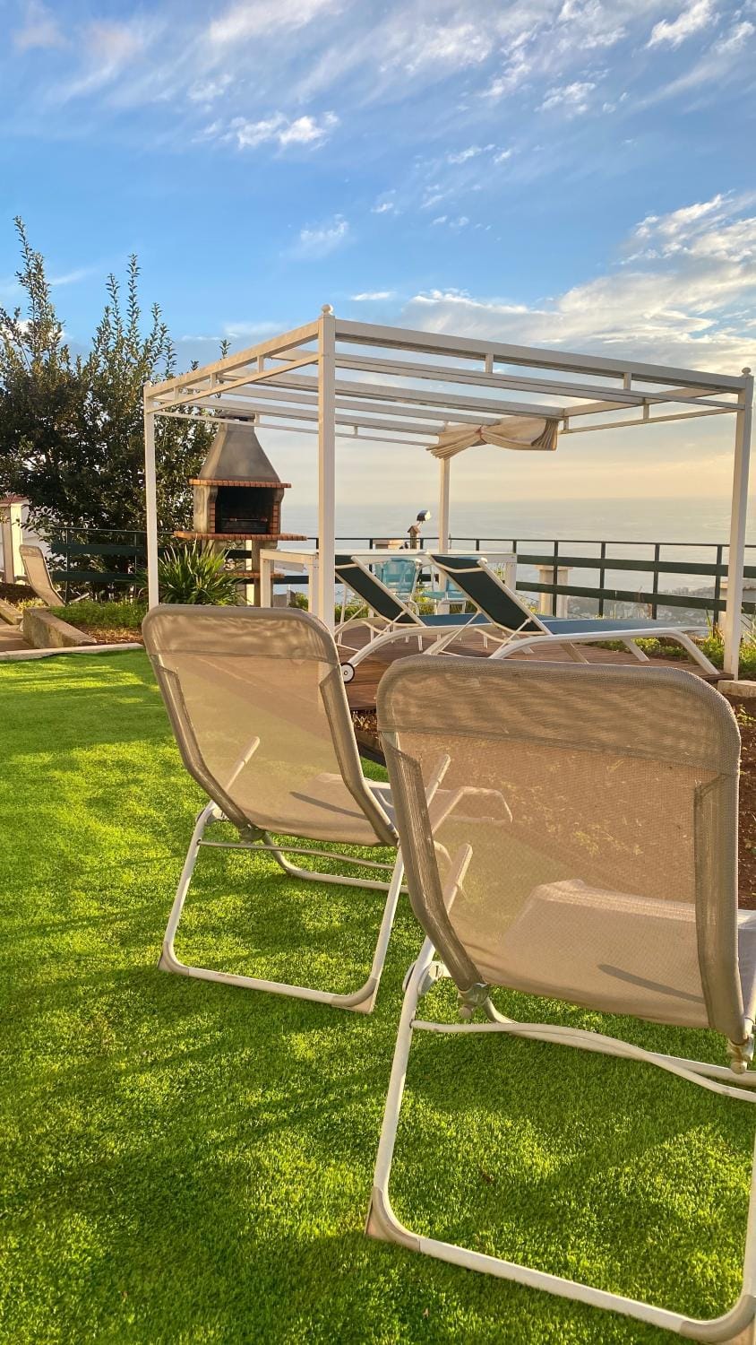 Day, Natural landscape, BBQ facilities, Garden, Garden, Dining area, City view, Garden view, Sea view, Area and facilities, sunbed