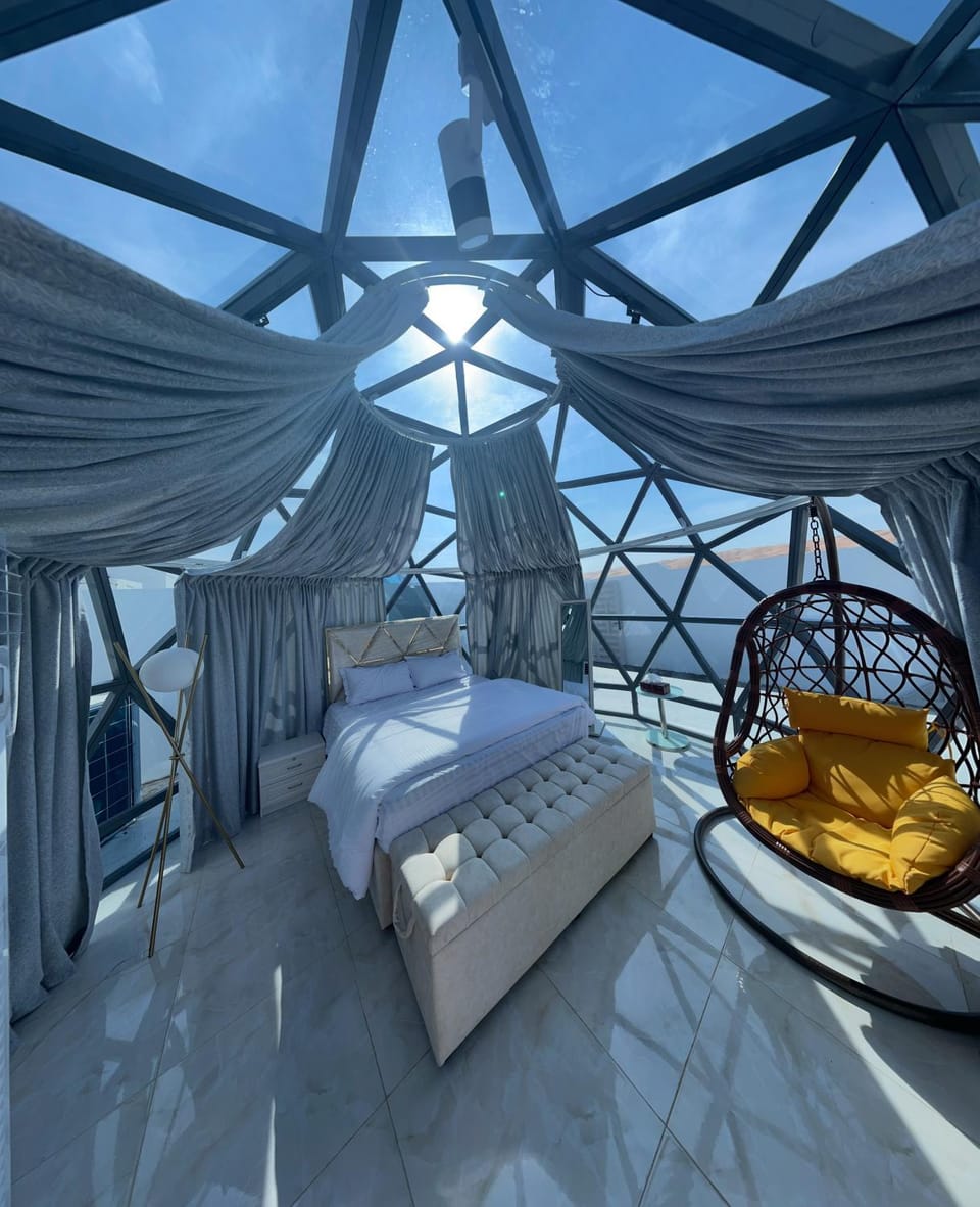 Bed, View (from property/room), Photo of the whole room, Bedroom