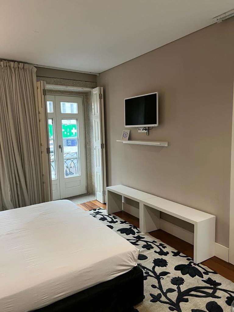 Bed, TV and multimedia