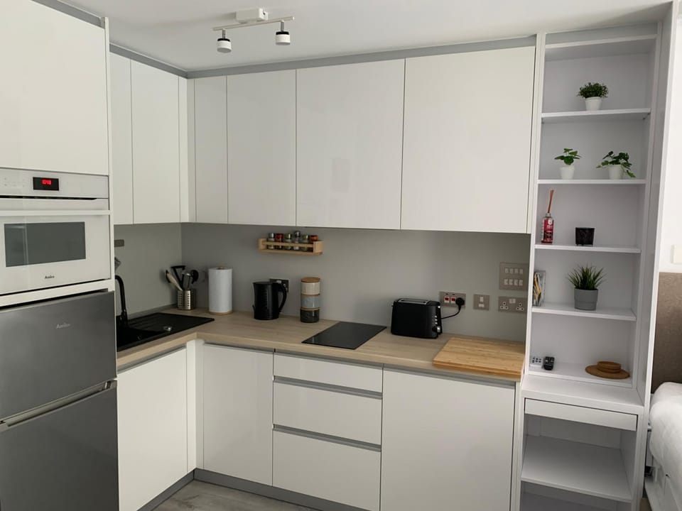 CP High floor luxury studio Apartment in Gibraltar
