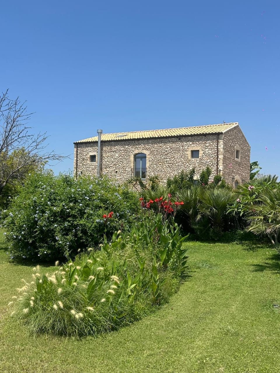 Exclusive Countryside Retreat Charm & Pool Villa in Sicily