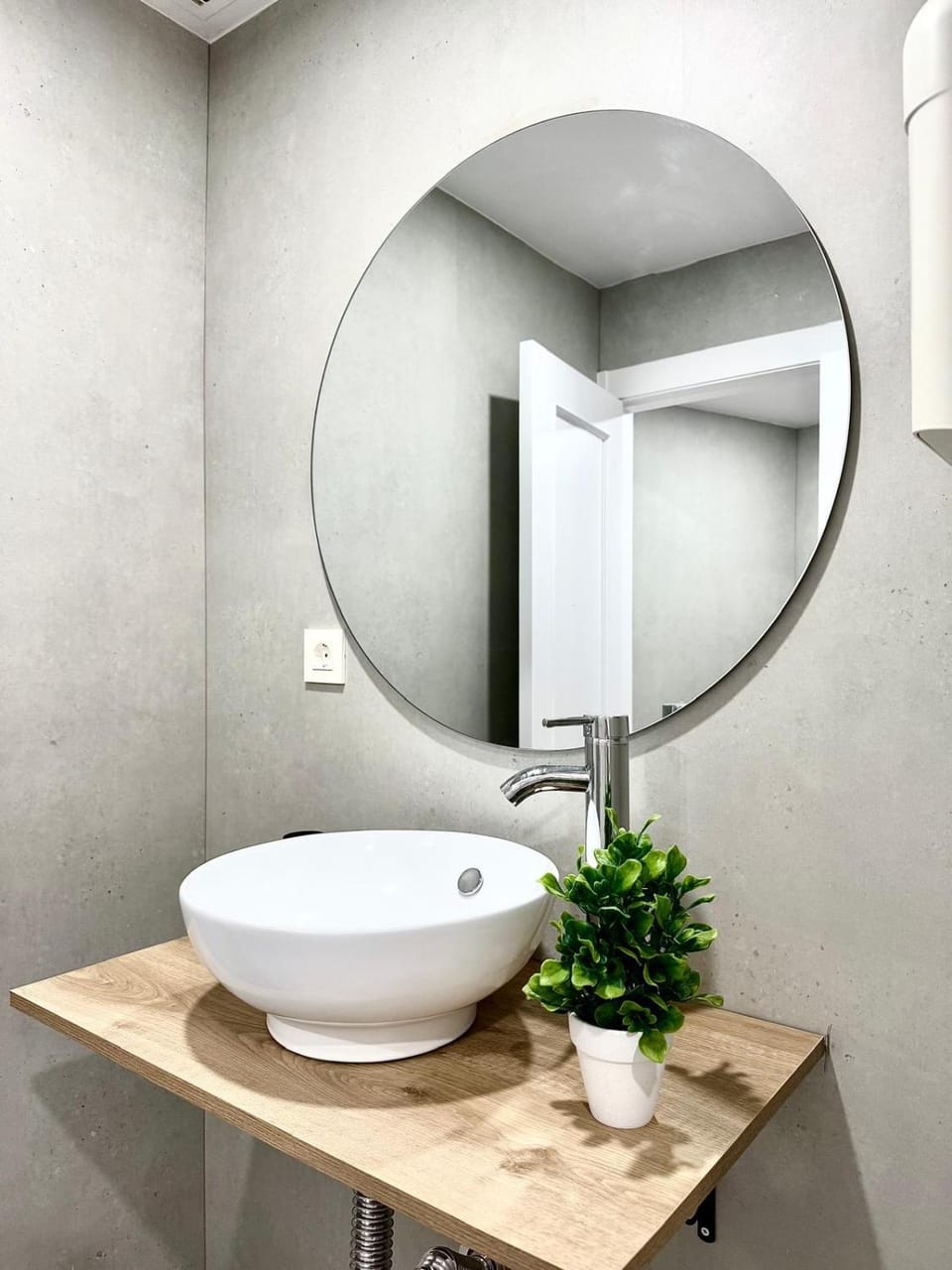 Bathroom, Public Bath